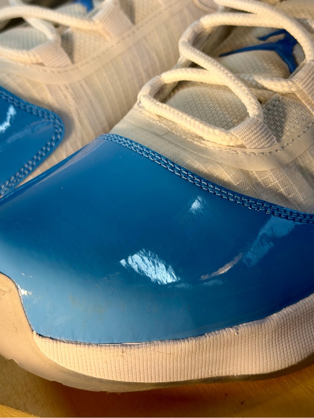 Nike Air Jordan 11 CMFT Low Sneakers University Blue and White Men’s - Picture 7 of 9